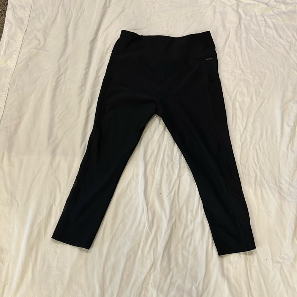 Mondetta performance +luxury leggings